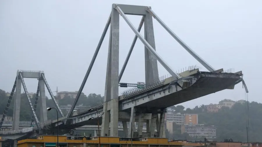 Abbattuto Ponte Morandi