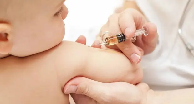 Bimba ricoverata per il tetano: mai nessuna vaccinazione per lei e per il fratellino