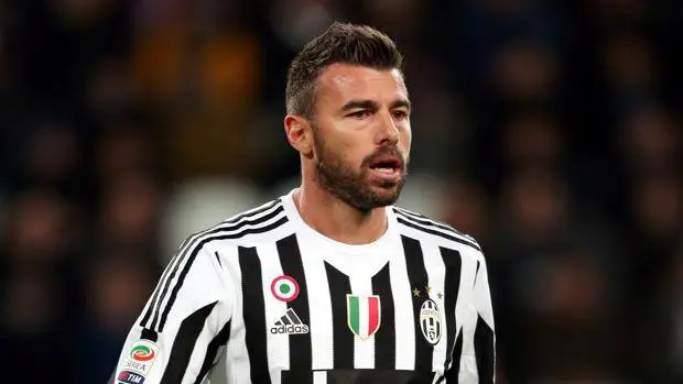 Calcio, Barzagli si ferma: rischia un lungo stop