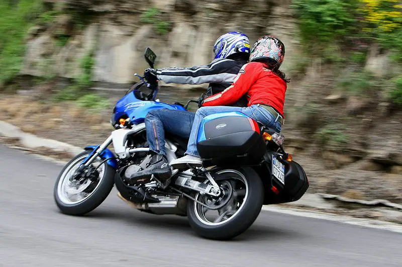 Moto, in Italia continuano a crescere le vendite