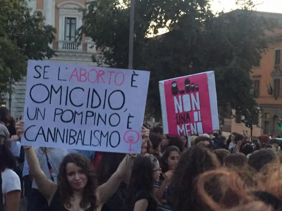 Giornata globale aborto. Rete NonUnadiMeno BN: “Sui nostri corpi decidiamo noi”