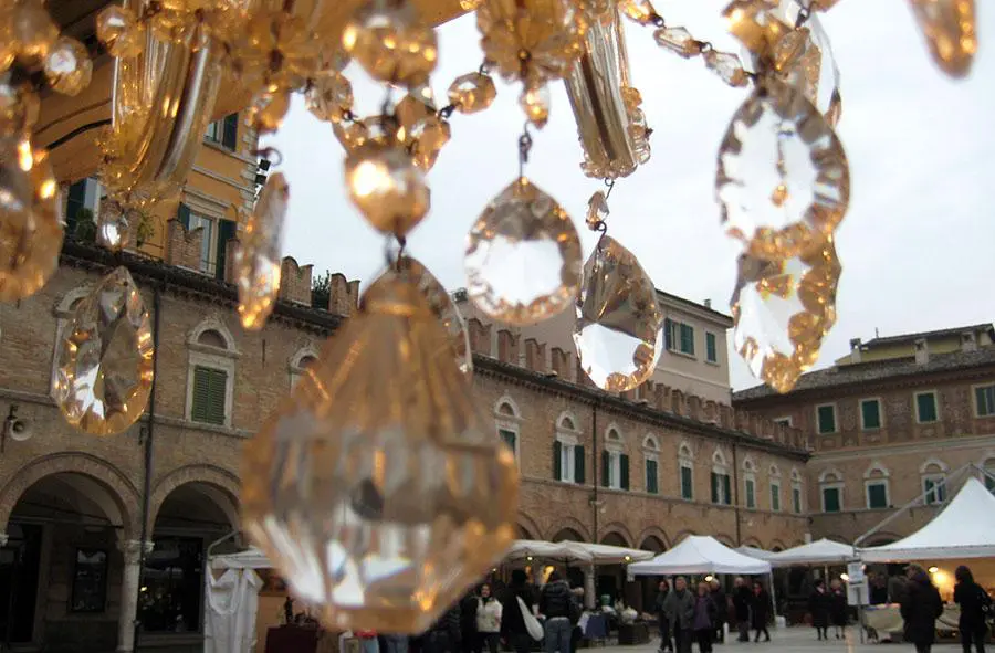 Primo appuntamento dell’anno per il Mercatino antiquario di Ascoli Piceno