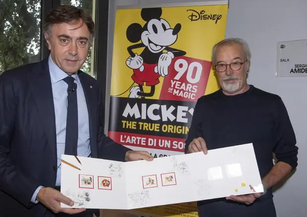 Poste Italiane, un francobollo per i 90 anni di Topolino