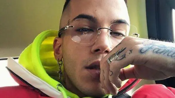 Strage di Corinaldo, Sfera Ebbasta: “Sapere che quelle persone erano lì per me non mi dà pace”