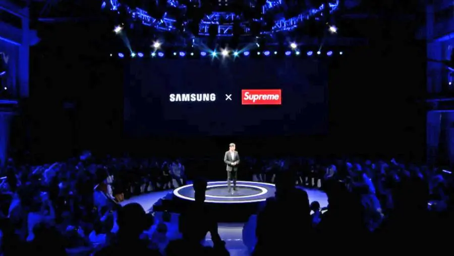 Samsung ha annunciato una collaborazione con Supreme, ma non l’azienda originale