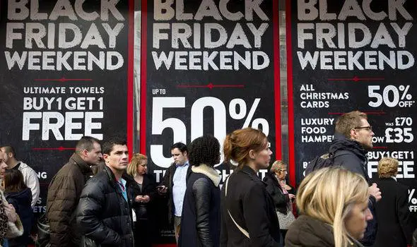 Vendite, luci e ombre a novembre. Si esaurisce la spinta del Black Friday. Alert Confindustria: “Mancano investimenti”