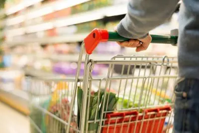 Coldiretti: prezzi alimentari in calo dello 0,1% dopo oltre 2 anni