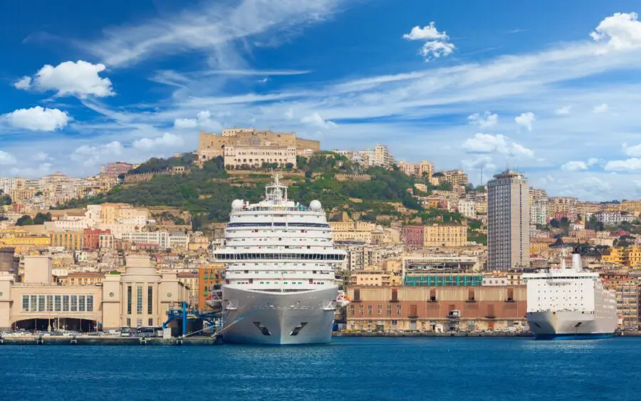 Porti di Napoli e Salerno: primi tre mesi stabili, con merci e container in pareggio