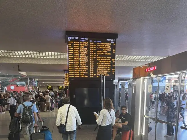 Guasto sulla Milano-Bologna, ritardi fino ad un’ora e mezzo per i treni dell’alta velocità