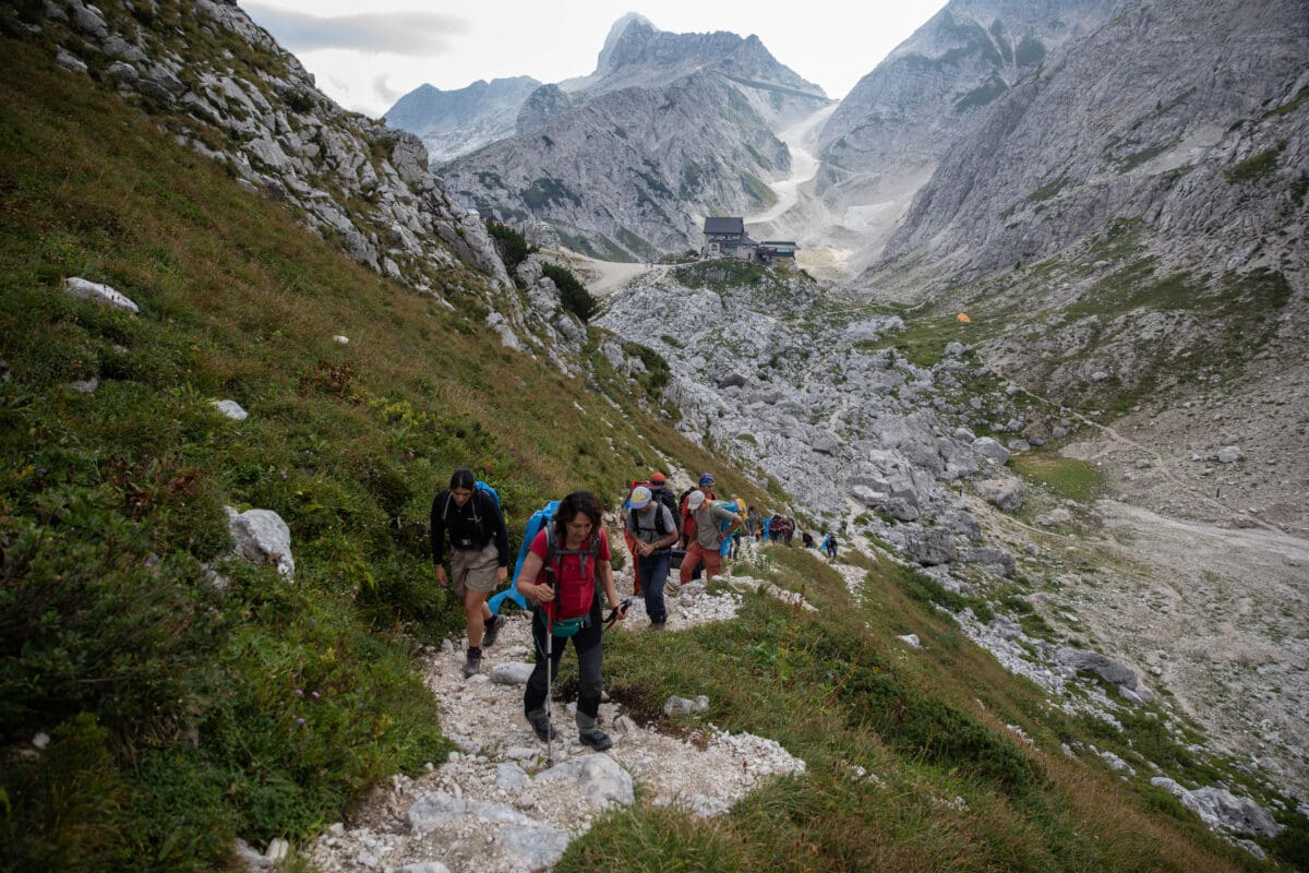 Emergenza climatica: i ghiacciai delle Alpi Giulie si stanno sciogliendo a ritmo allarmante