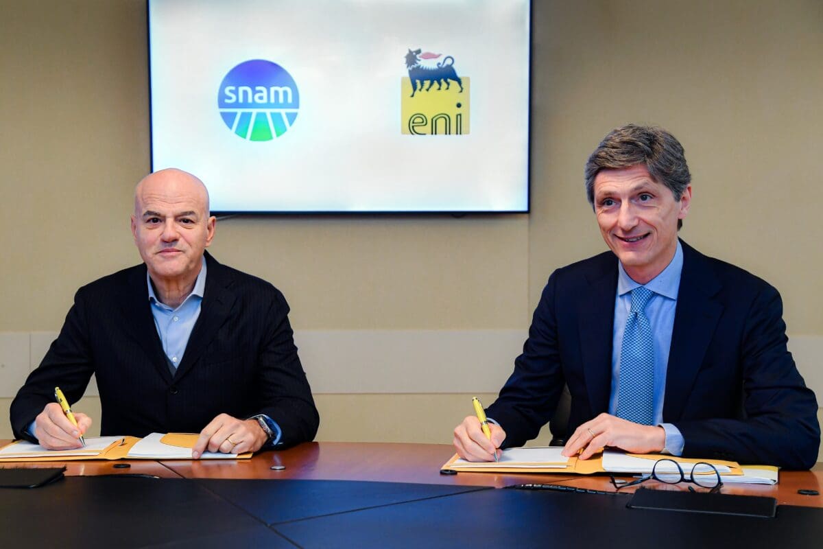 Eni e Snam lanciano il primo progetto di cattura e stoccaggio della CO₂ in Italia: Ravenna CCS